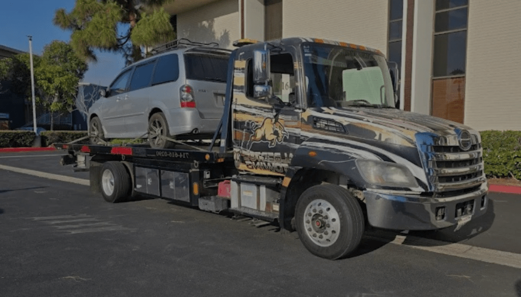 Emergency Dispatch Tow Truck in Tustin, CA